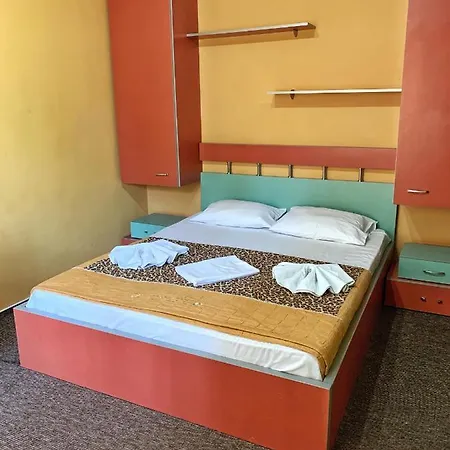 Hotel Cris
